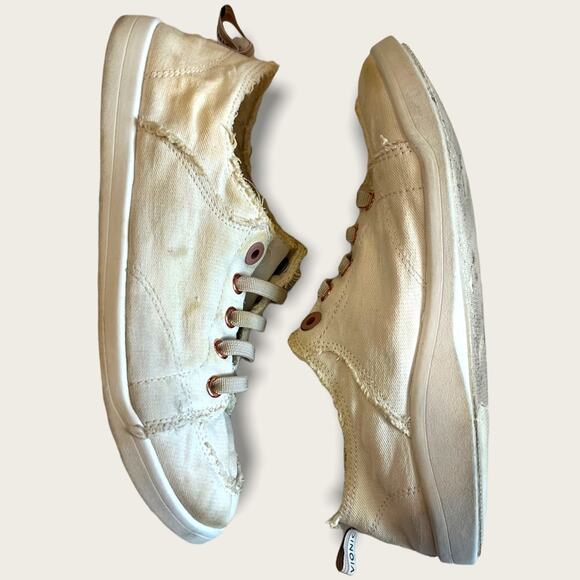 Vionic Beach Pismo Canvas Sneaker in White size 7 - Picture 13 of 15